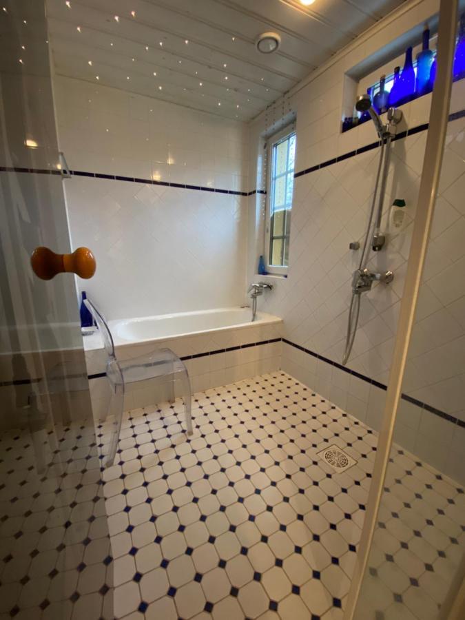 Room In Villa Emilia Espoo Ngoại thất bức ảnh